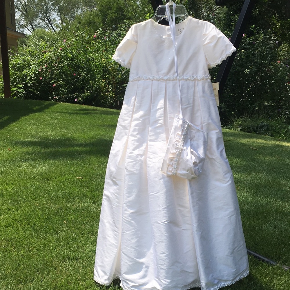 100% Silk White Christening/Baptism Gown w/Bonnet